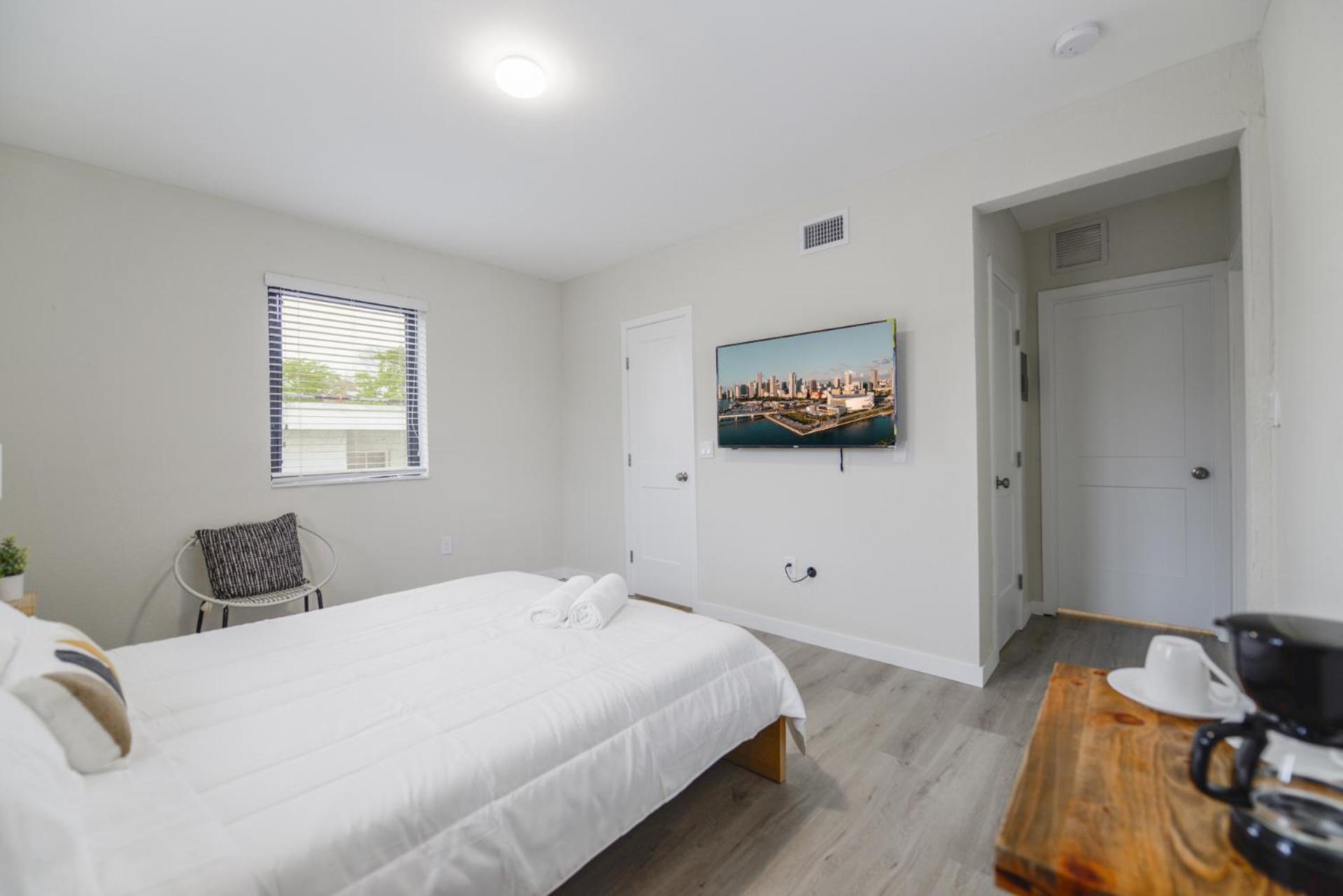 Comfortable Studio Near Calle Ocho In Miami Apartment ภายนอก รูปภาพ