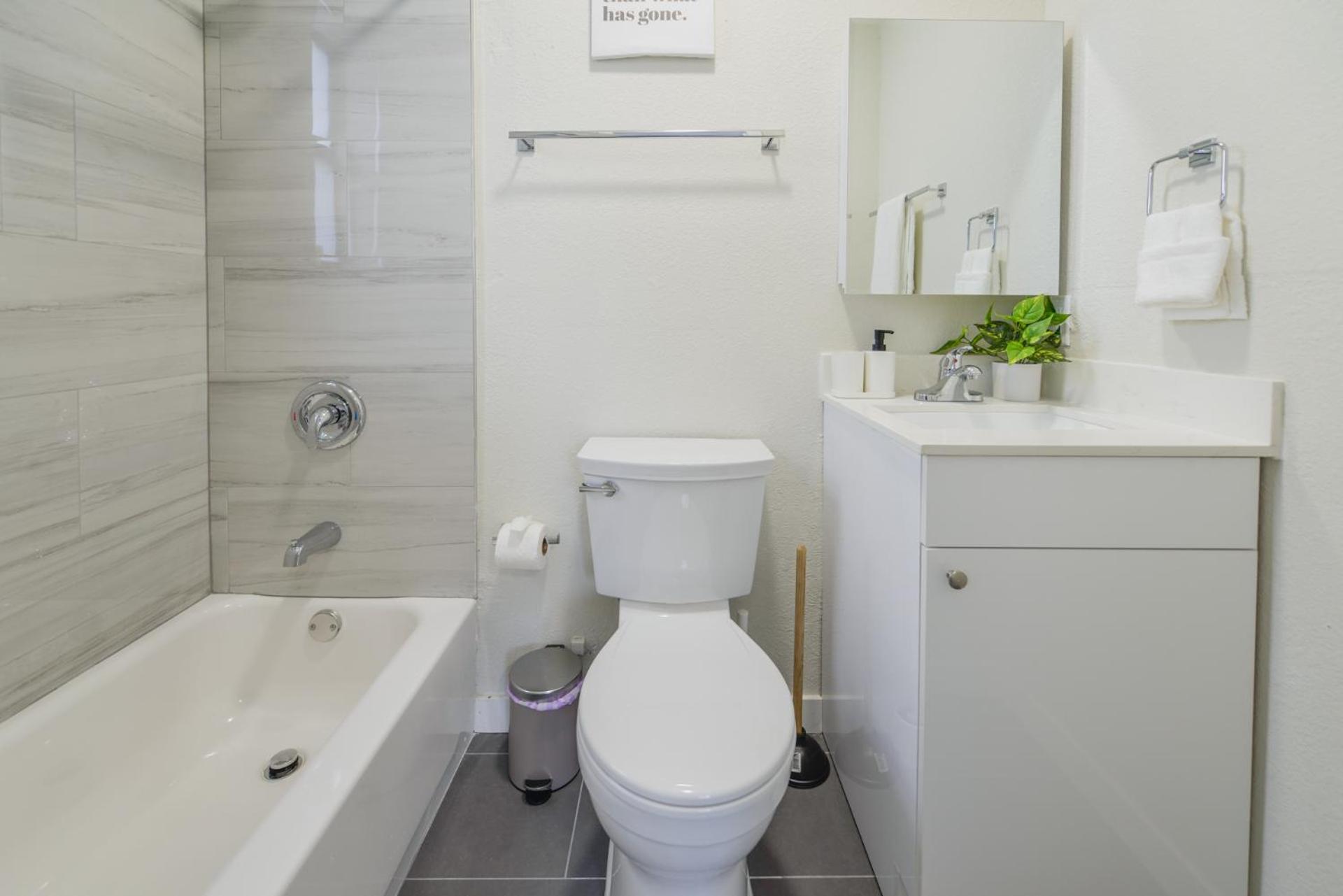 Comfortable Studio Near Calle Ocho In Miami Apartment ภายนอก รูปภาพ